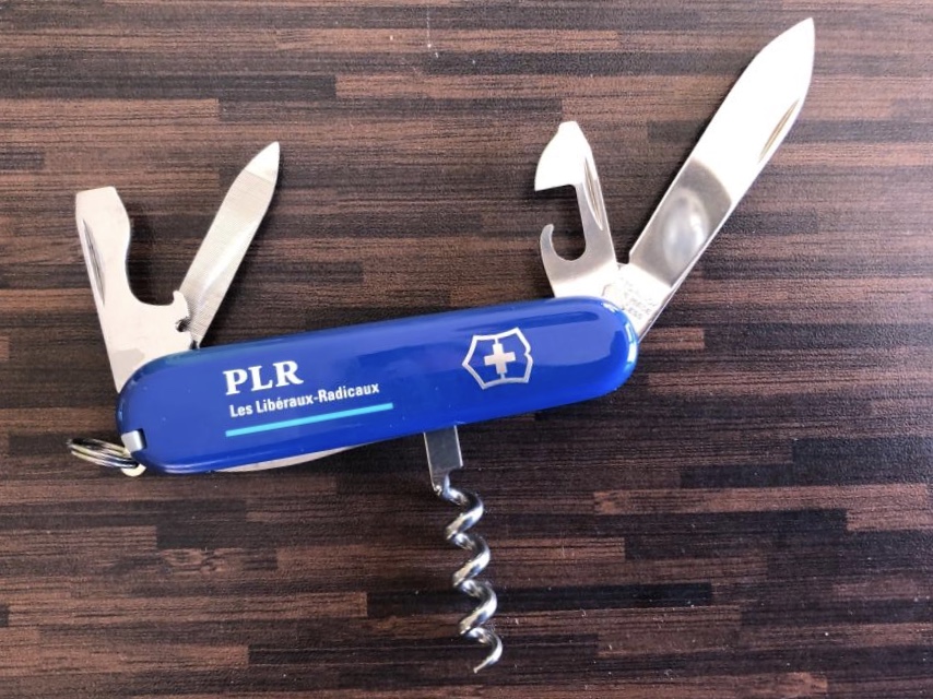 PLR_couteau_suisse